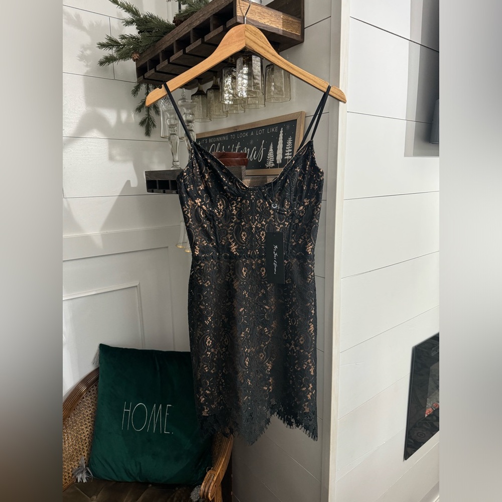 Women’s For Love & Lemons NWT Sz M Black Strappy Dress